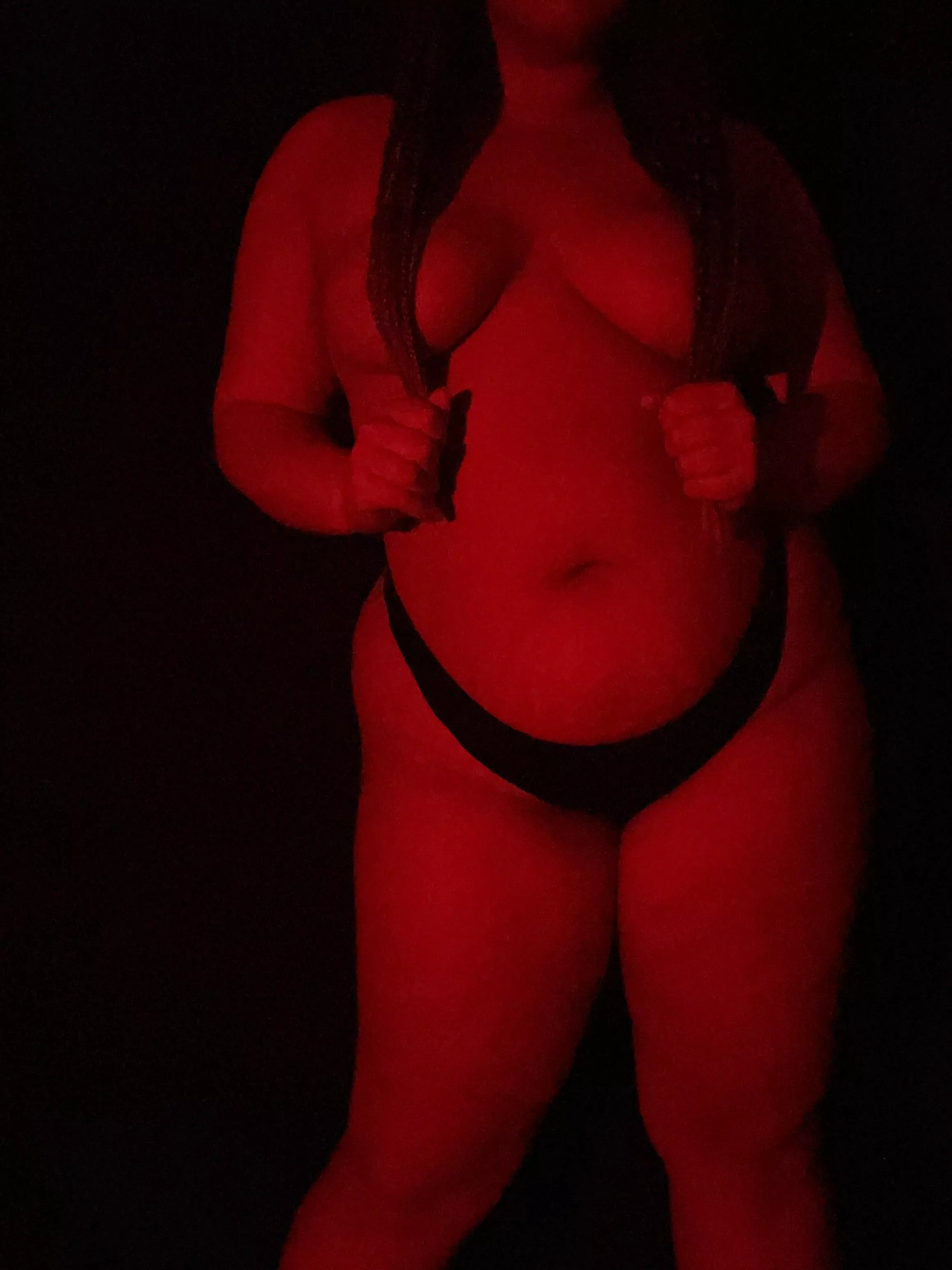 I love my braids. Especially when he’s behind me pulling them 😈 posted by kinksandgigglesexy