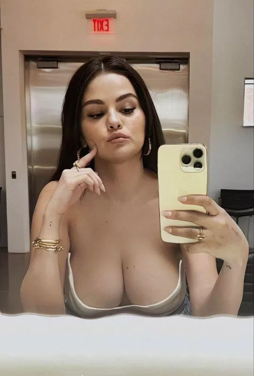 I want Selena Gomez to completely own and dominate me, I’m so desperate for her by 1toughfuckinfucker