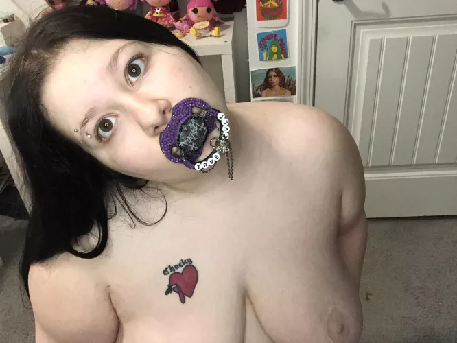 I’m trying my goddamn hardest to lose weight by Pinkytron18