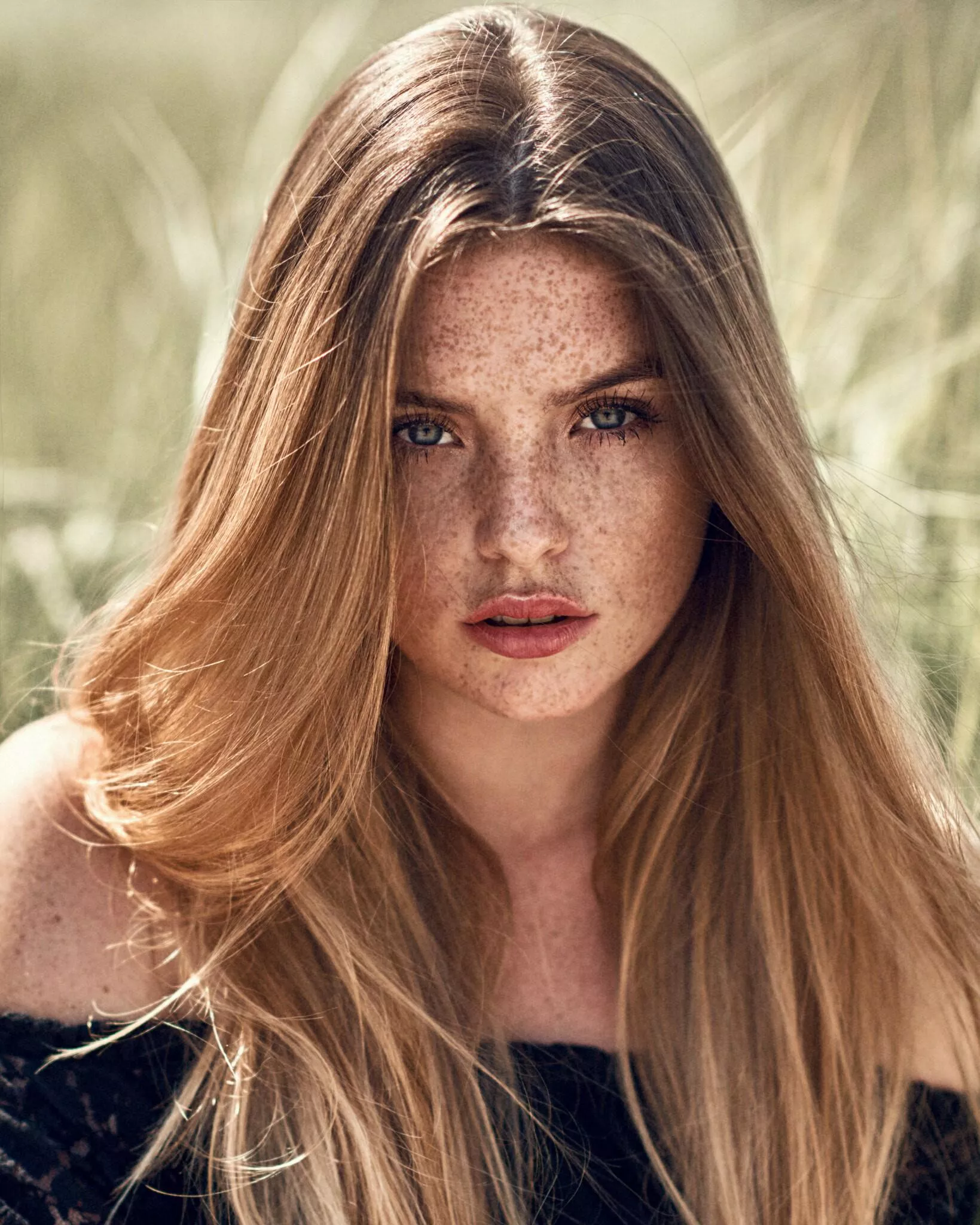 Kasia Wuczko posted by qwer5r