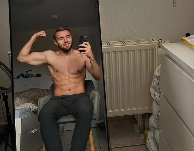 lick me by Moonshotsbenny67