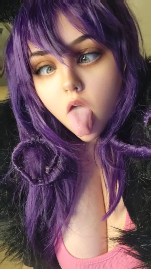 Mewwww! Am I doing it right?  by littledevilkitten