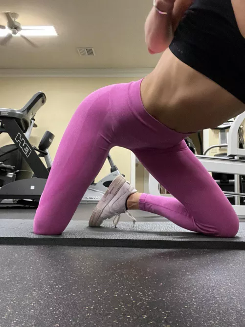 Pls give me another workout right after the gym by milf_jennaxoxo