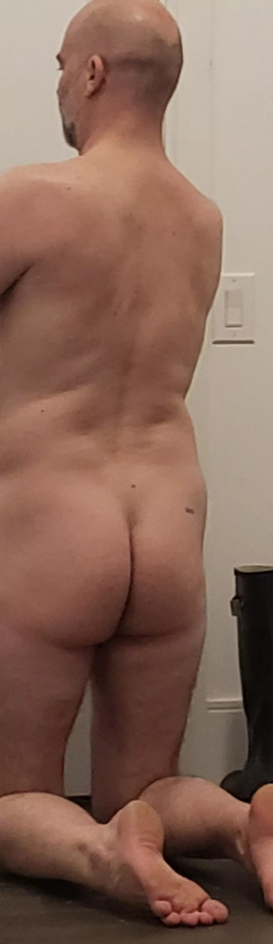 Shinning shoes  posted by Double-Ad-8397