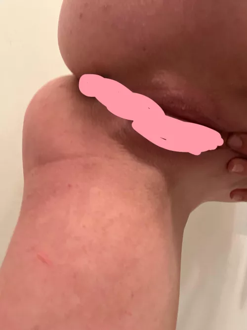 Uncensored nudes on my wall … I’m horny let’s sext ;)  by Bangersonlybaby