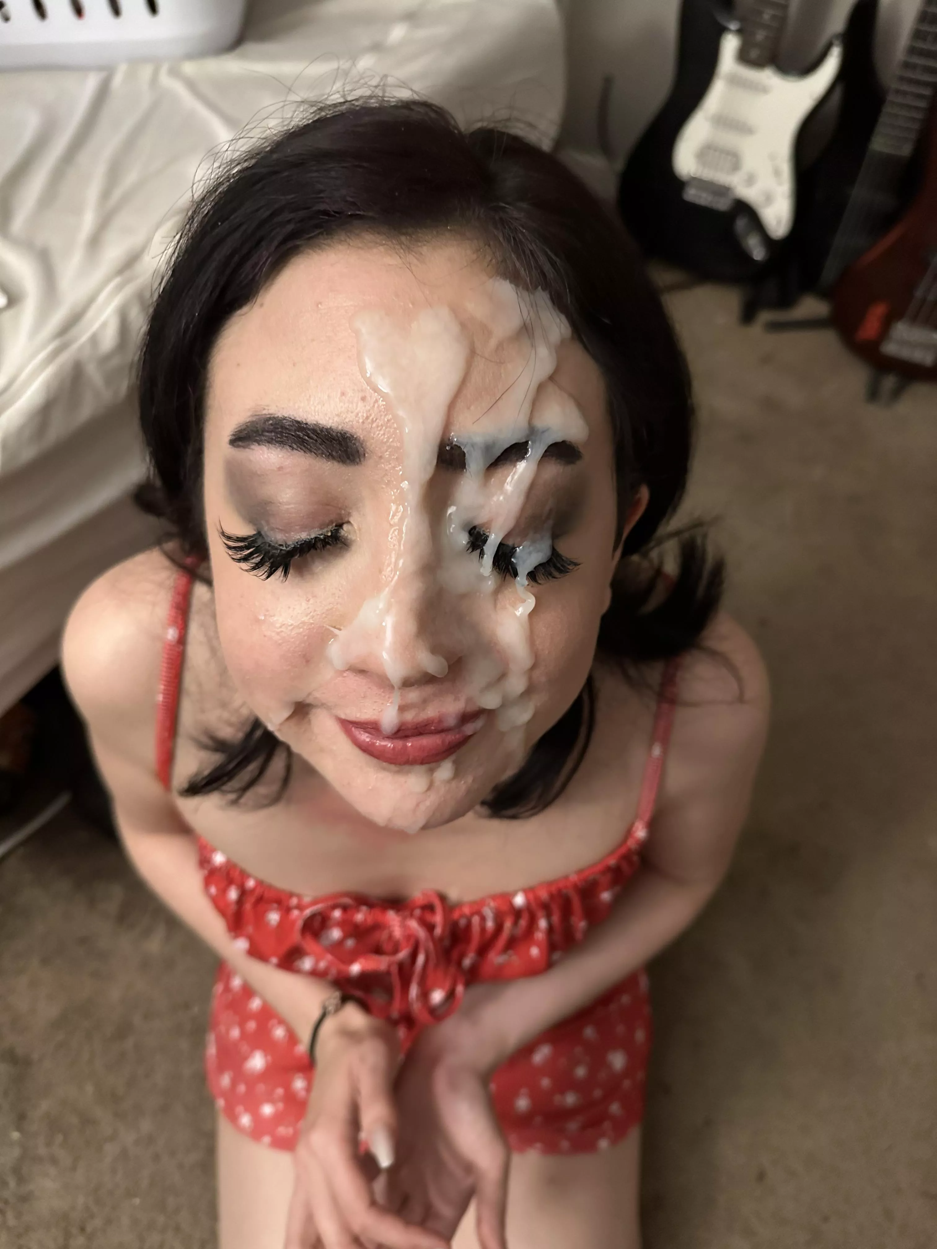 Who would cum on me too posted by MsSoap