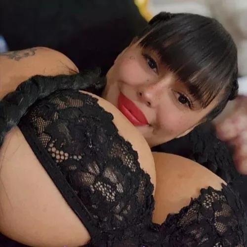 Would they look better in your mouth by cutejuliaaa