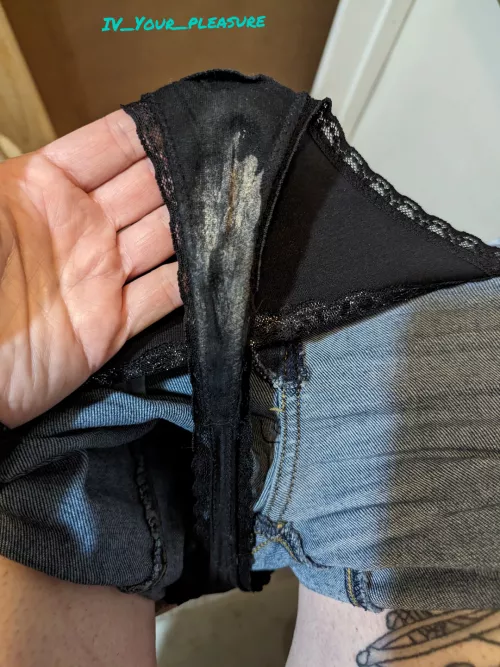 4 days layering my pussy cum and they smell delicious. Very damp 💦 and still available! by IV_Your_Pleasure