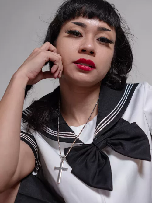 A spirit is willing but the flesh is weak... by Madame-J