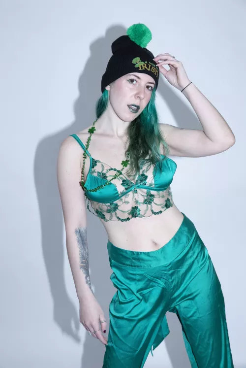 All green pokies by sirenskiss3