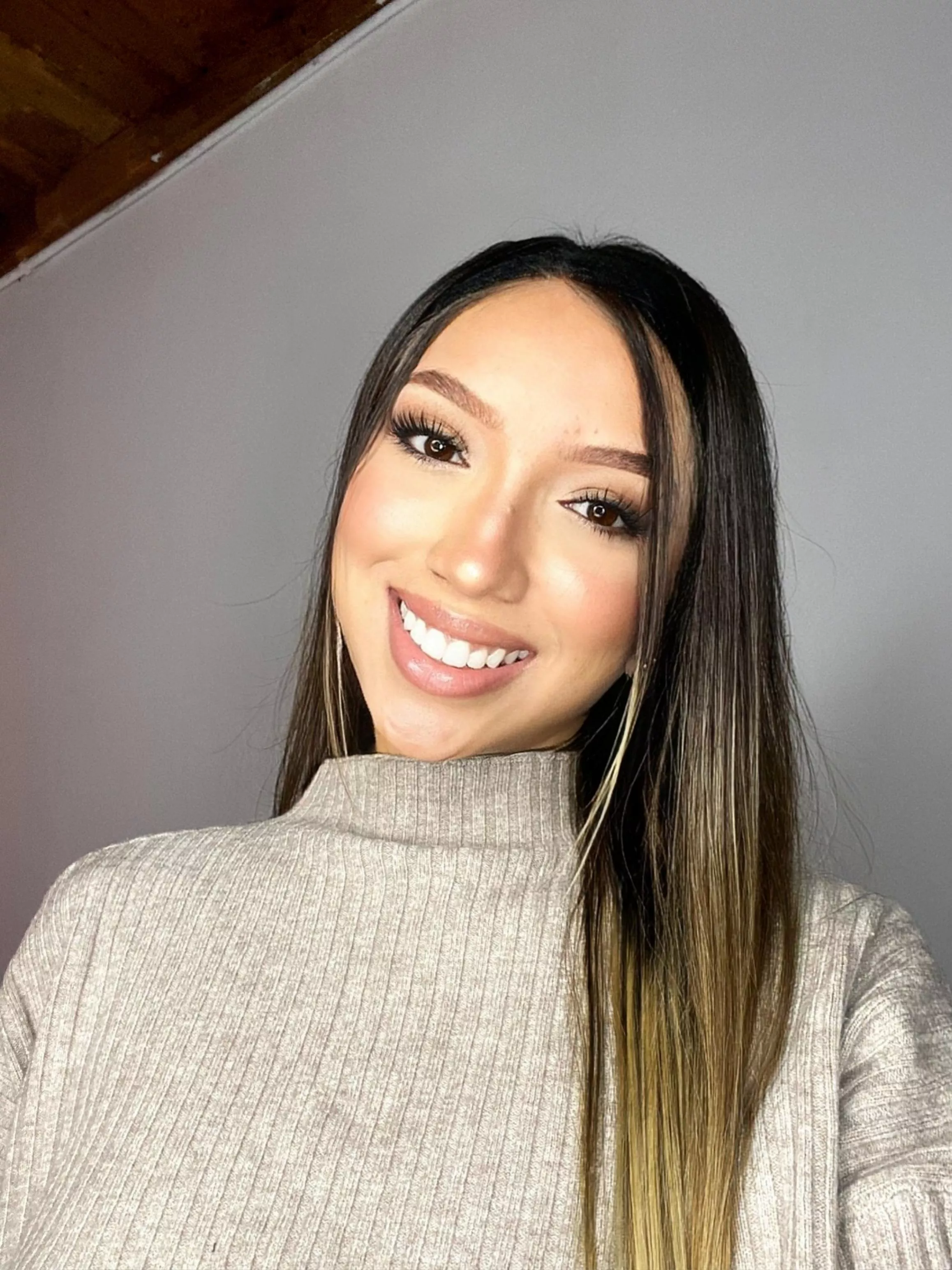 Always have to smile on the weekends posted by xoLuciaaxo