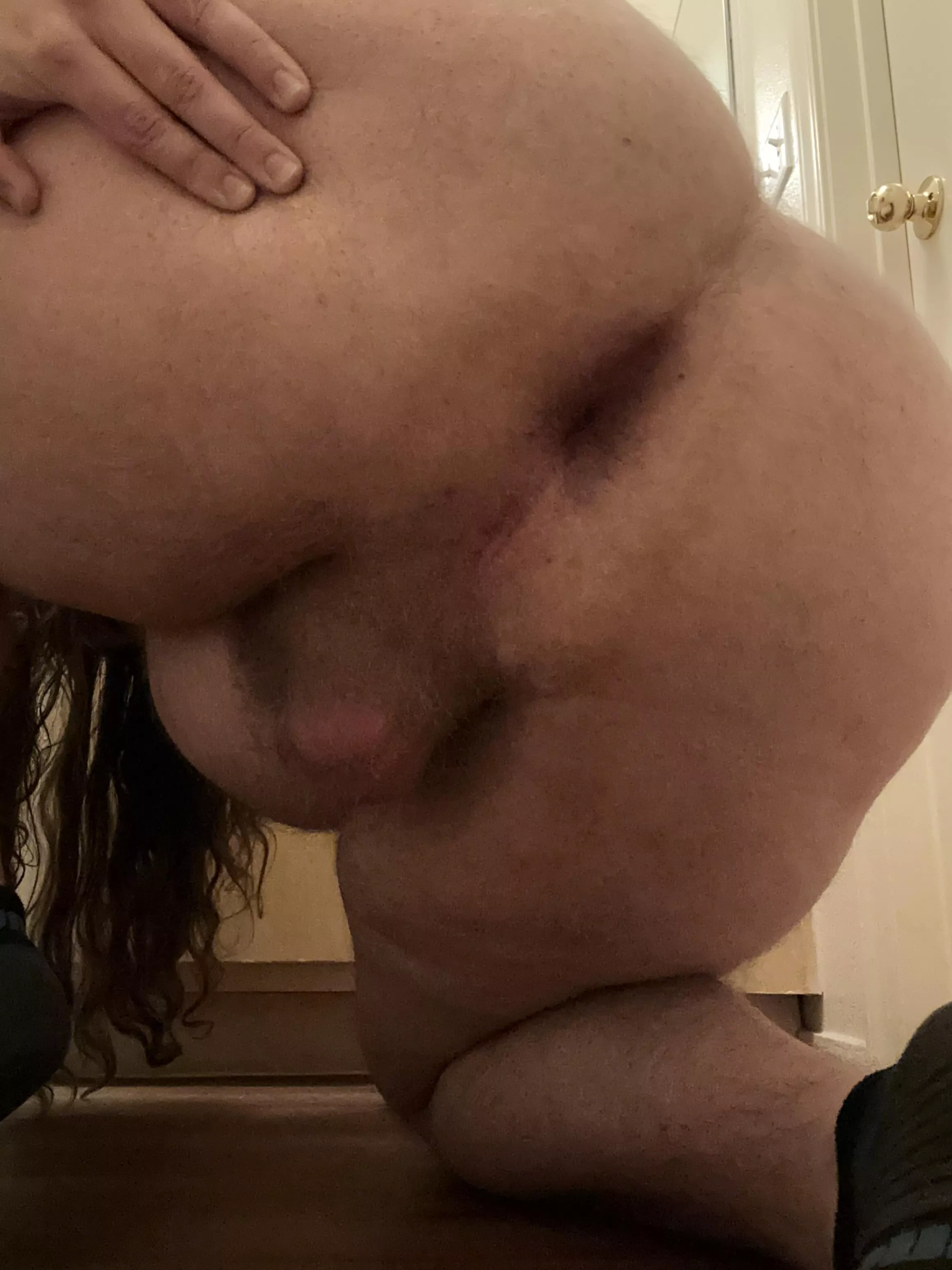 Anyone want to lick or fuck my virgin asshole? 😘 posted by kingszhere858