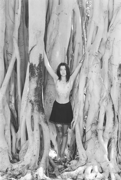 b & w by VeganMenudo