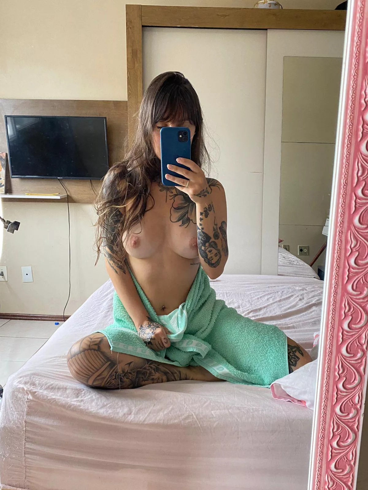 Bath time, wanna join? posted by Catinkishere