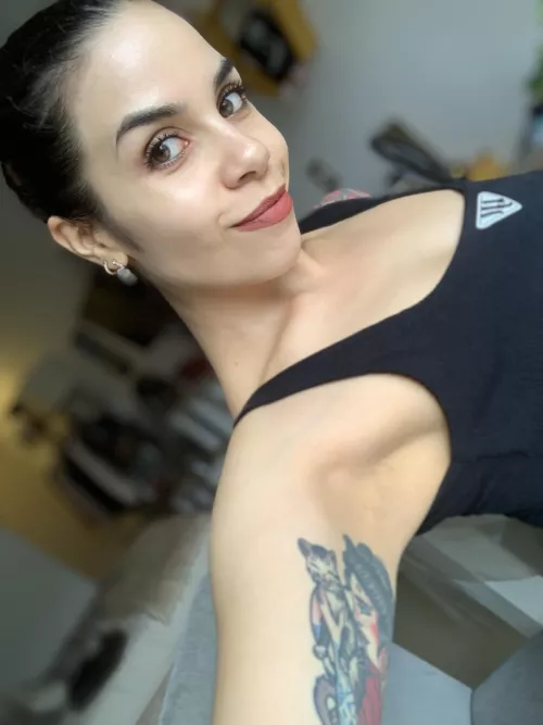 come rub my armpits... I'll wait for you  by Cloeeclark