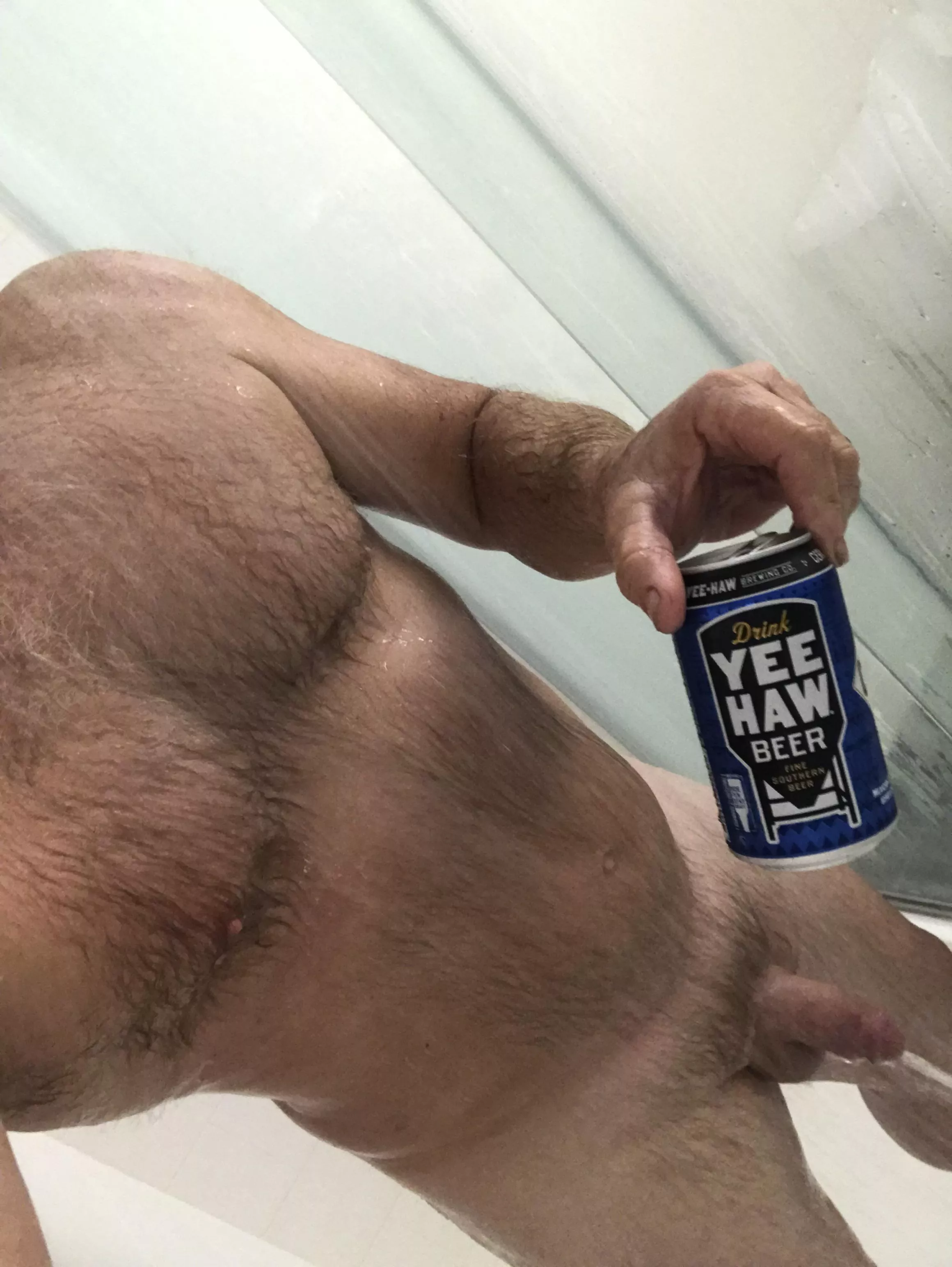 Dad (56) needs another beer. Can you help? posted by aitor33