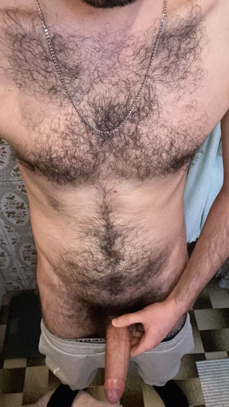 do I need a trim...? 👀 posted by aaronbandolero