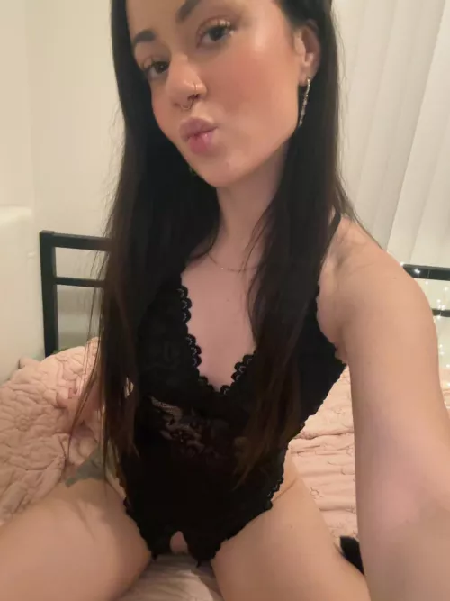 Does easy access turn you on? by georgiawest1