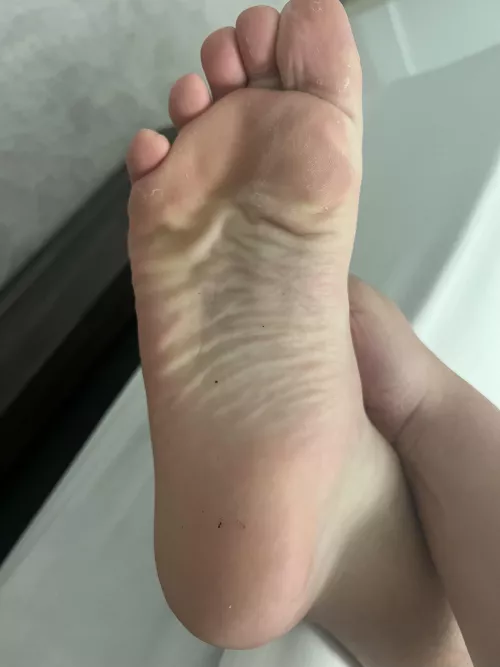 Don’t u just want to be owned by a young 19 year old alpha be humiliated by him and spoil him since he’s a real man and ur not twitter dms open for all betas (in bio) by Salty-Tune-2394