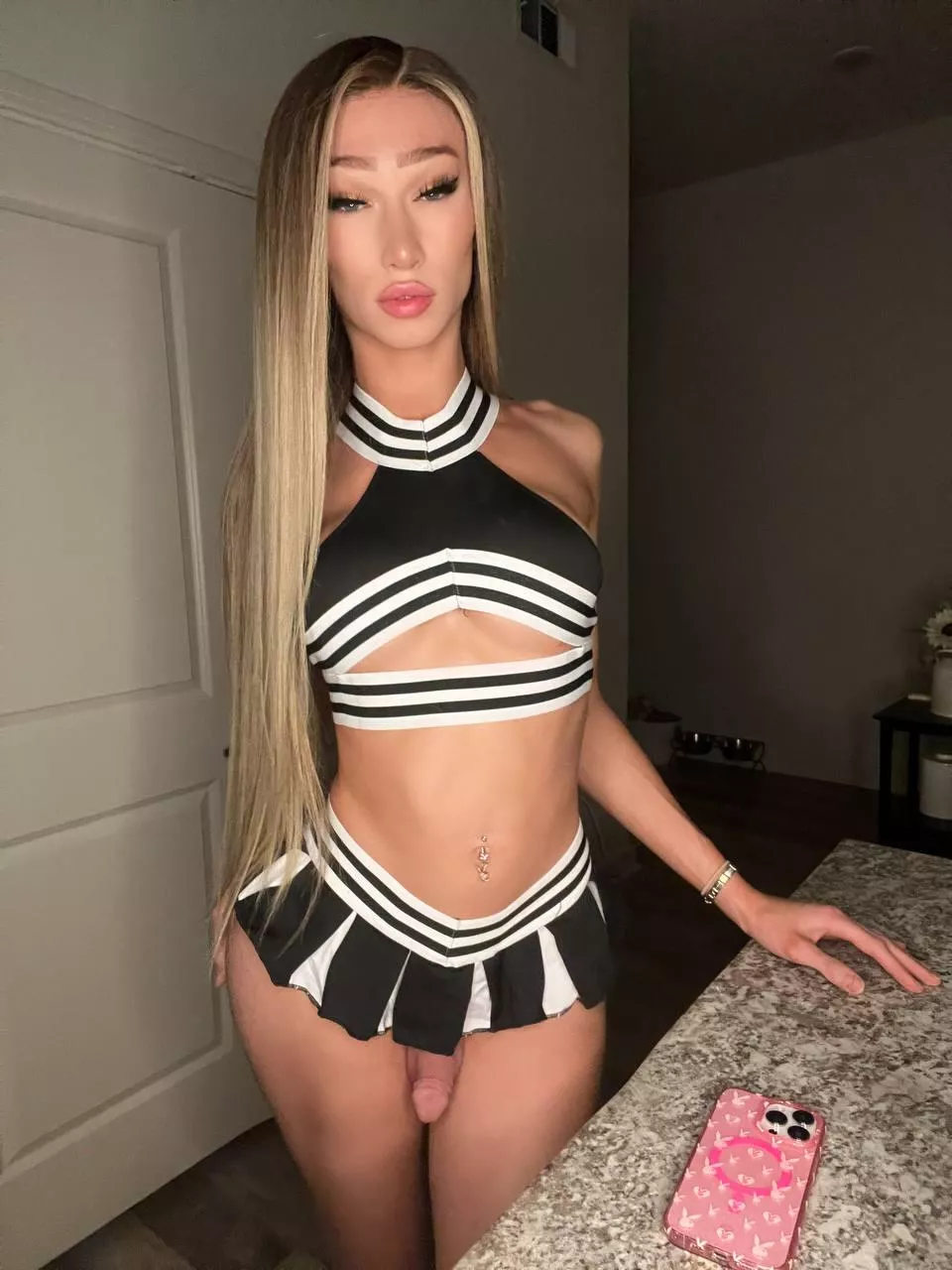 drop a 💋 if I had you hooked for a moment posted by FitAnna