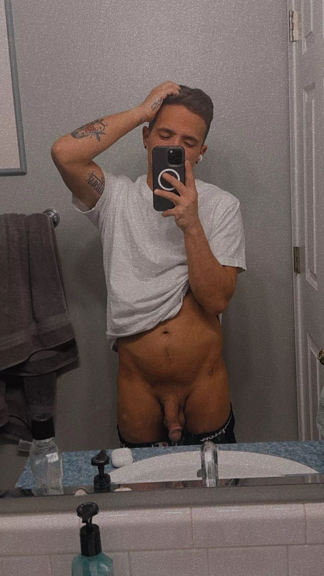 Dropped in and dropped down to say hello posted by Fit-Elk406