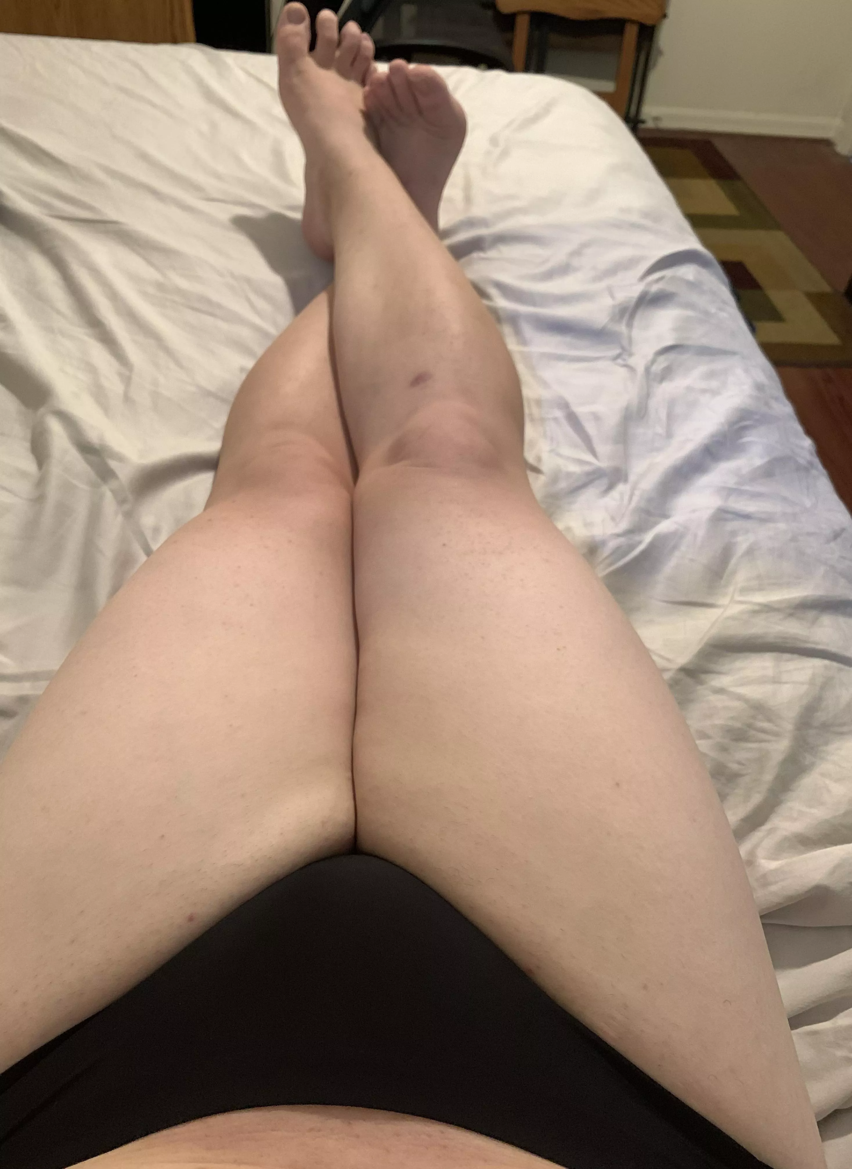 Freshly shaved, relax time  posted by Ezio-Sotken