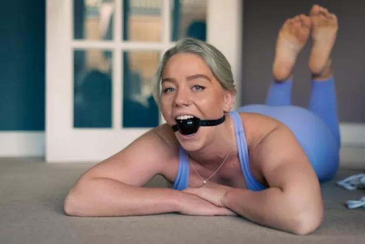 Good girls want to be handled by MistakeGargantuan31