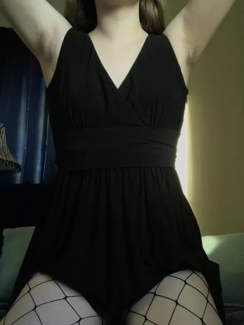 Hairy pits should make everyone happy by DaisyLeonXXX