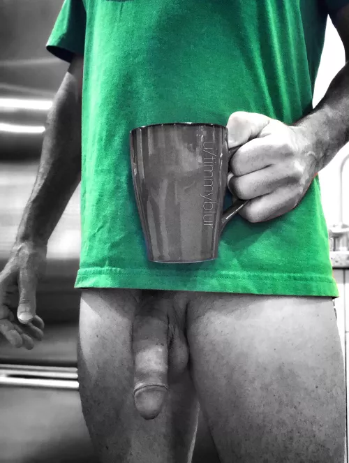 Happy St. Paddy’s Day coffee freaks! Come and try some of my Irish cream… 🍀 by timmyblur