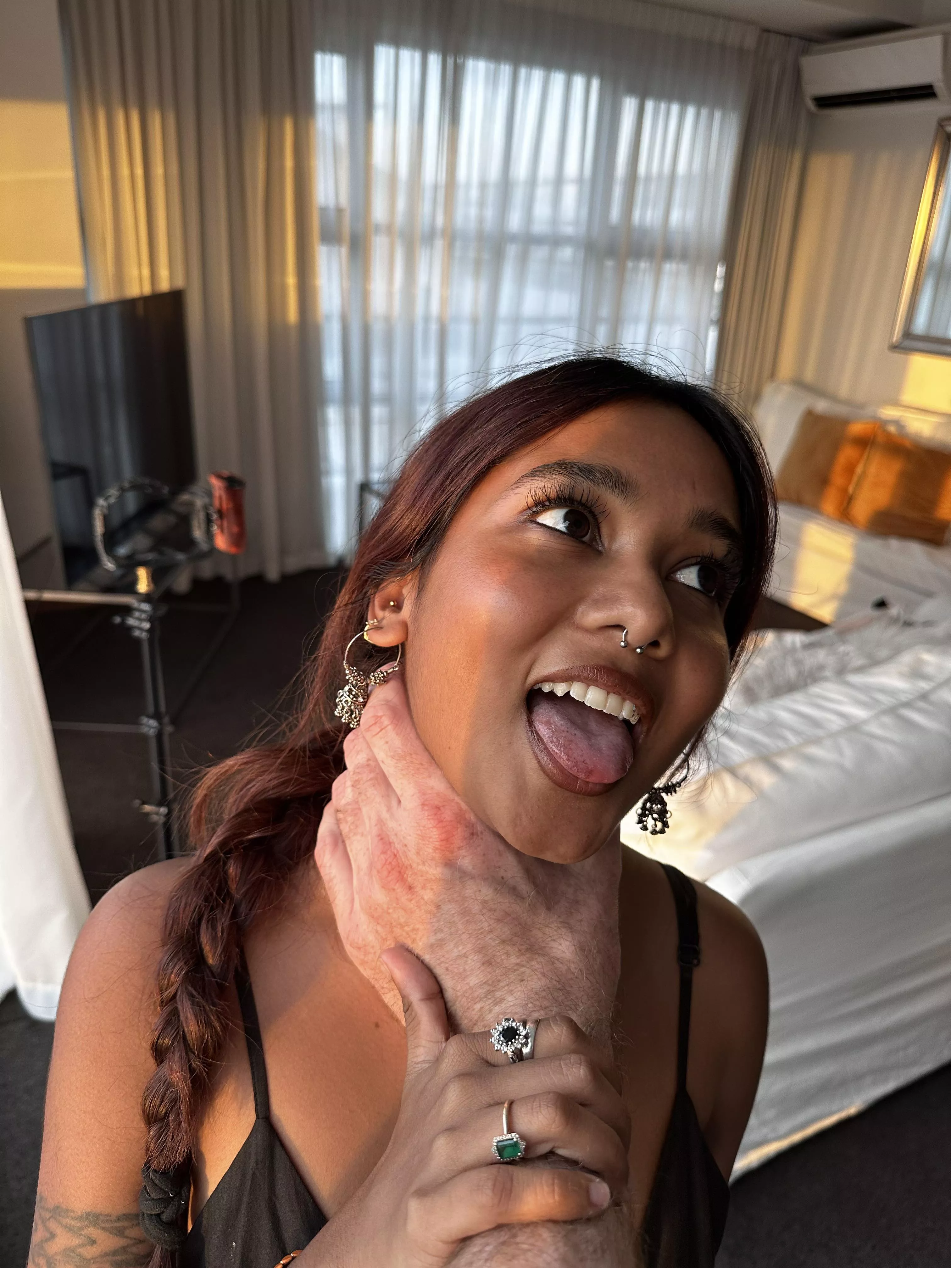 He choked me well 😜  posted by Mia_Z123