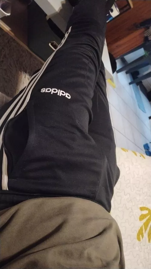 hey, I'm looking for a daddy to chat and why not exchange some photos, if you're ever interested, DM me  by SnooDoubts4032