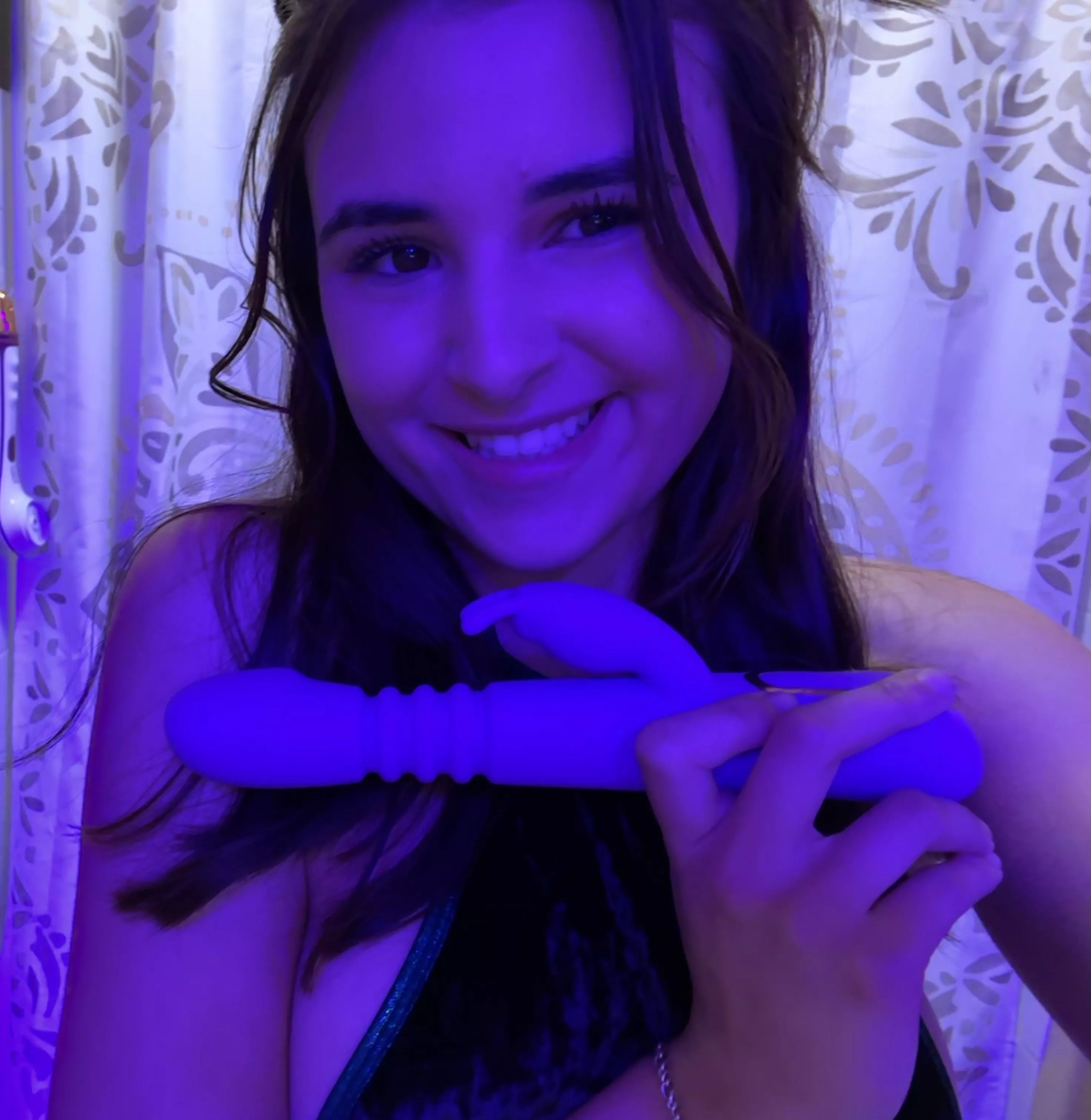 Hottest 19 year old on OF posted by Lunaxxbelle