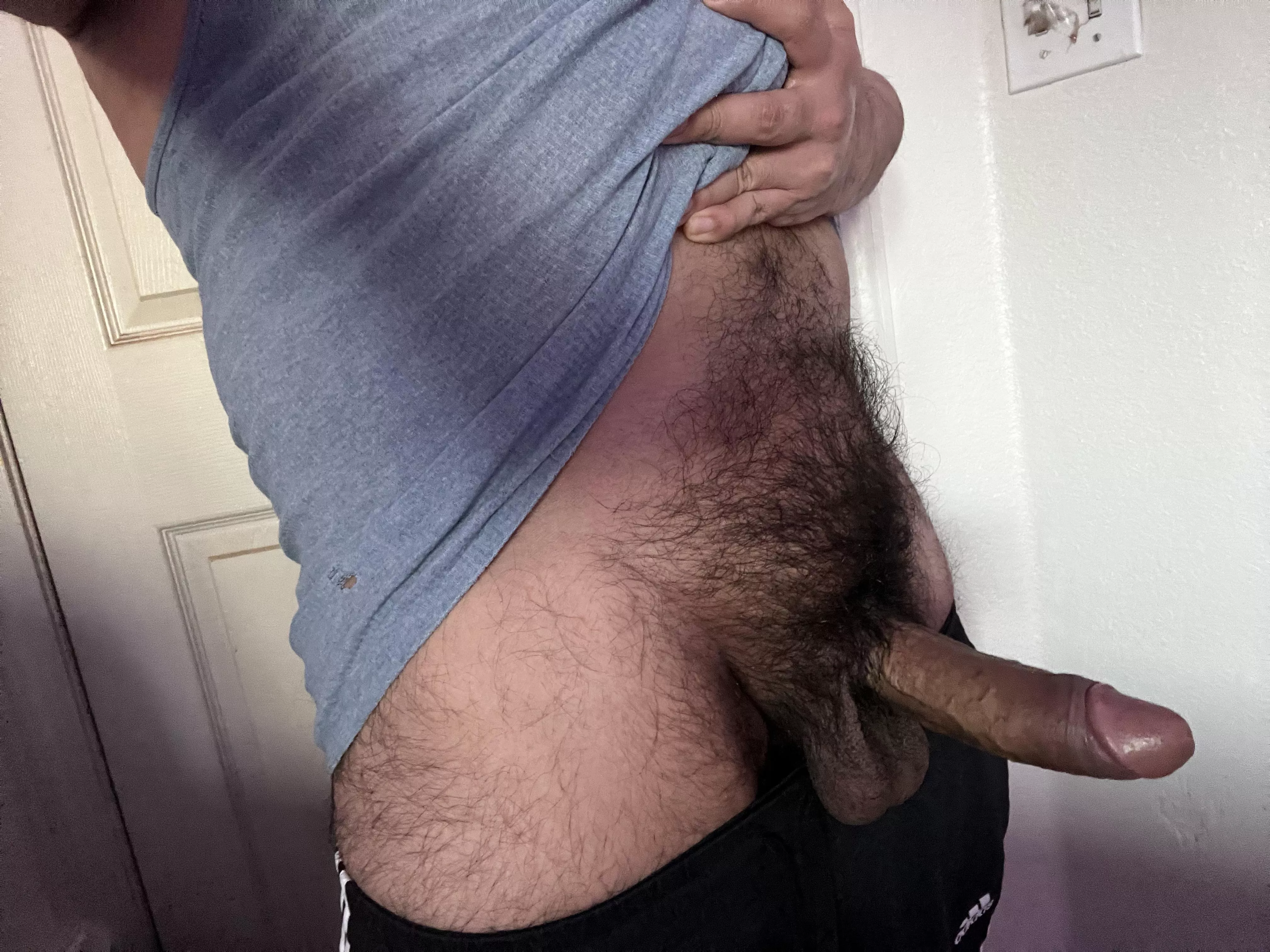 How do i look ?  posted by UsefulGround3930