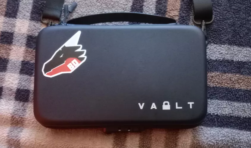 I found the perfect sticker for my knife case 💀 by R3XAholic