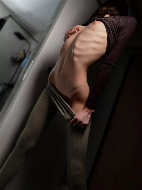 I just love super tight leggings by la_skinny