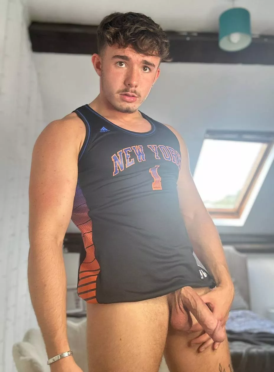 I kinda like my soft dick. What do you think?? posted by Severe-Ad-6958