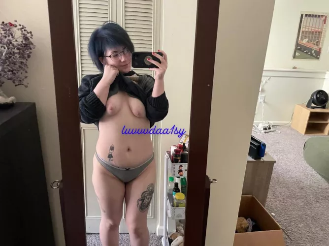 i love taking pics with the window open  by luvvvda1sy