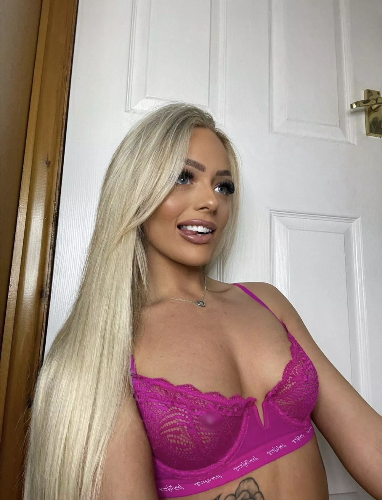 IUTR posted by Skye1xx