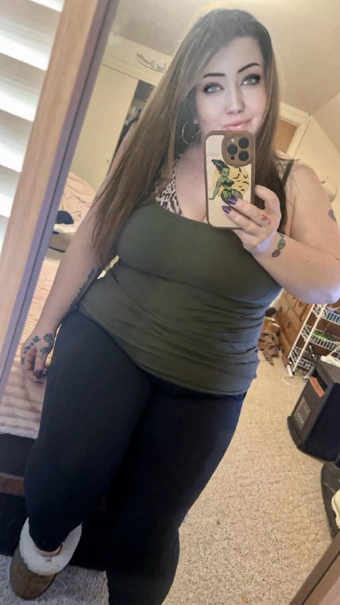 just a Saturday selfie 💚 posted by IllustriousFormal799