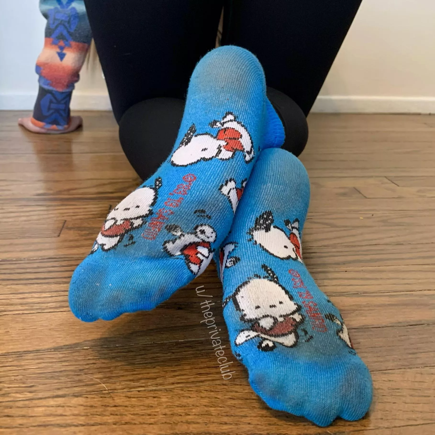 Kneel down ‘n sniff! posted by ThePrivateClub