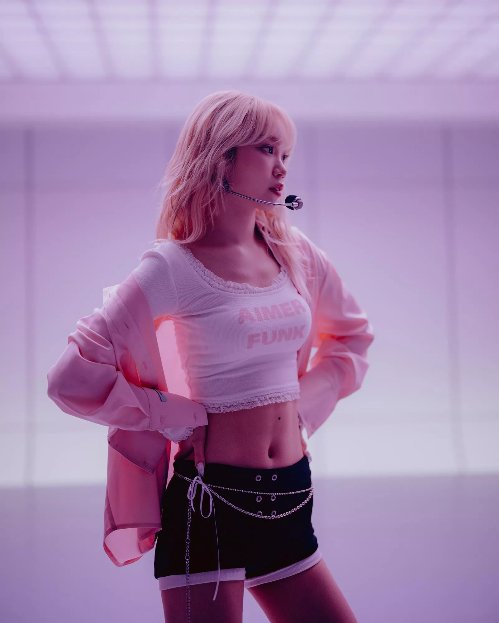 LE SSERAFIM - Chaewon posted by Chomifap