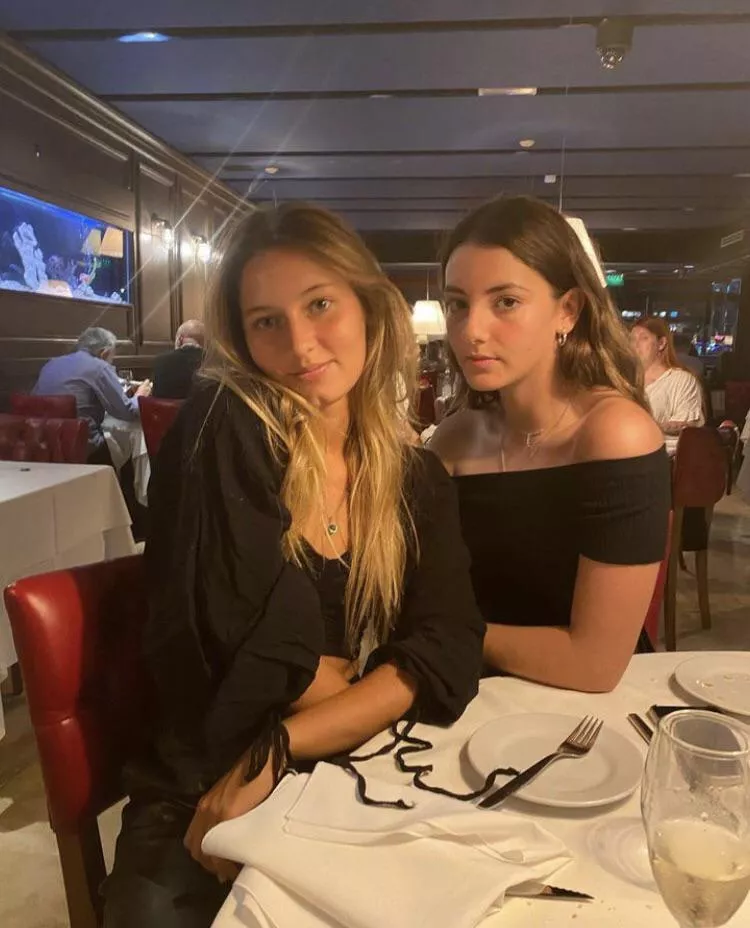 left or right?  posted by devilndaisies