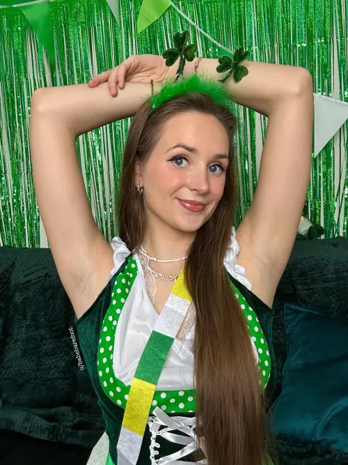 Lucky stubble for St. Paddy’s day ☘️ by BabeBarefoot