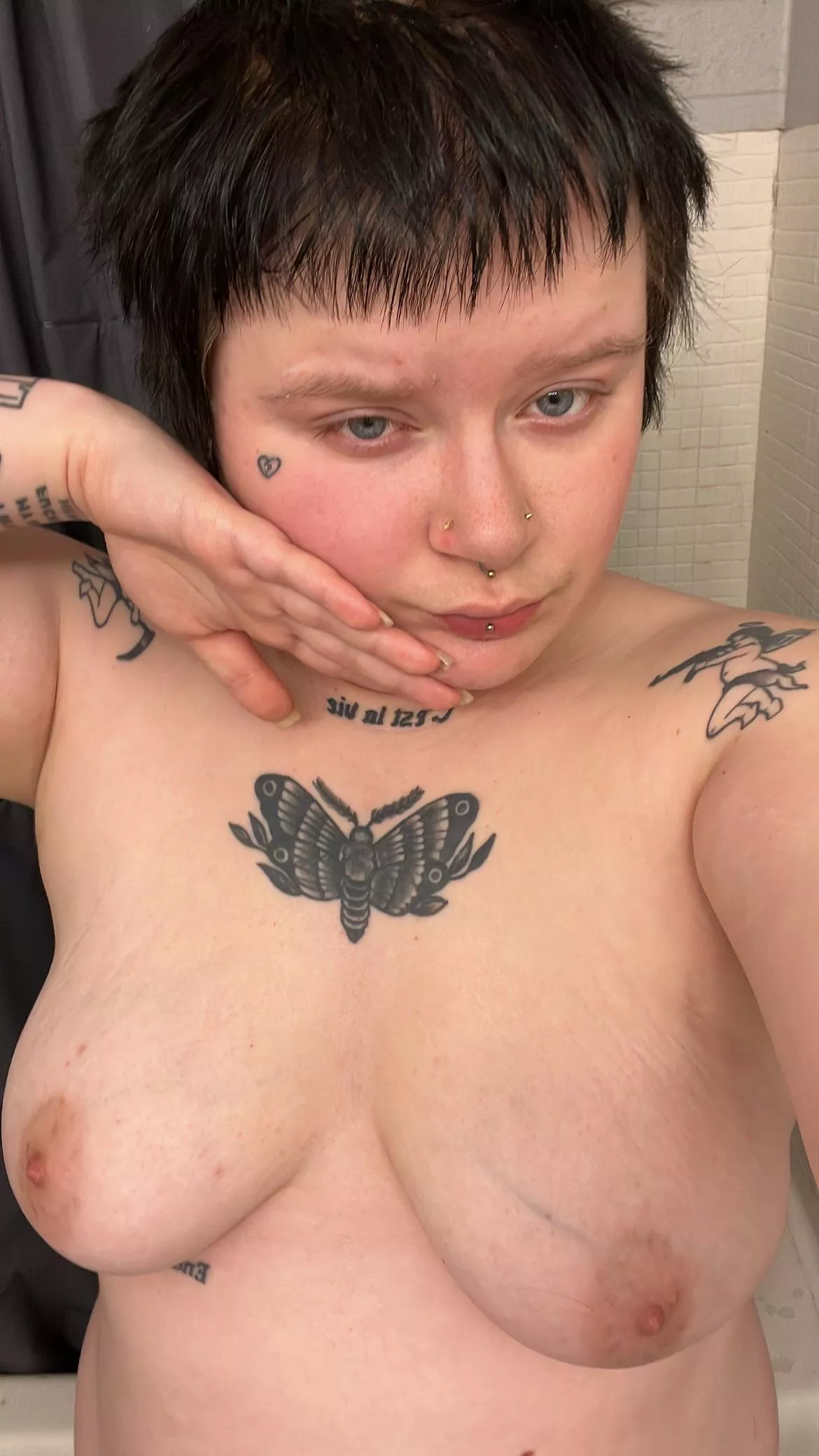 My whole body is sore after an ~intense~ workout posted by kyleluvsyou8