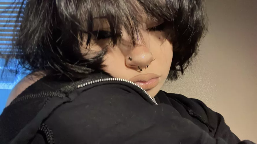 need a haircut soon starting to look like a mushroomヾ(`ヘ´)ﾉﾞ by kittypir3