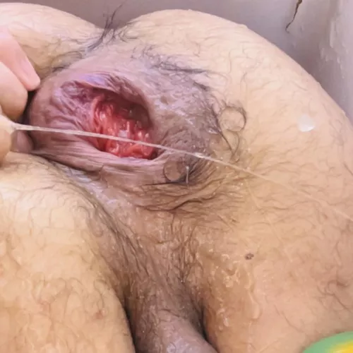 Need fem partner to help with my hole 🕳️  by schellsNcheez