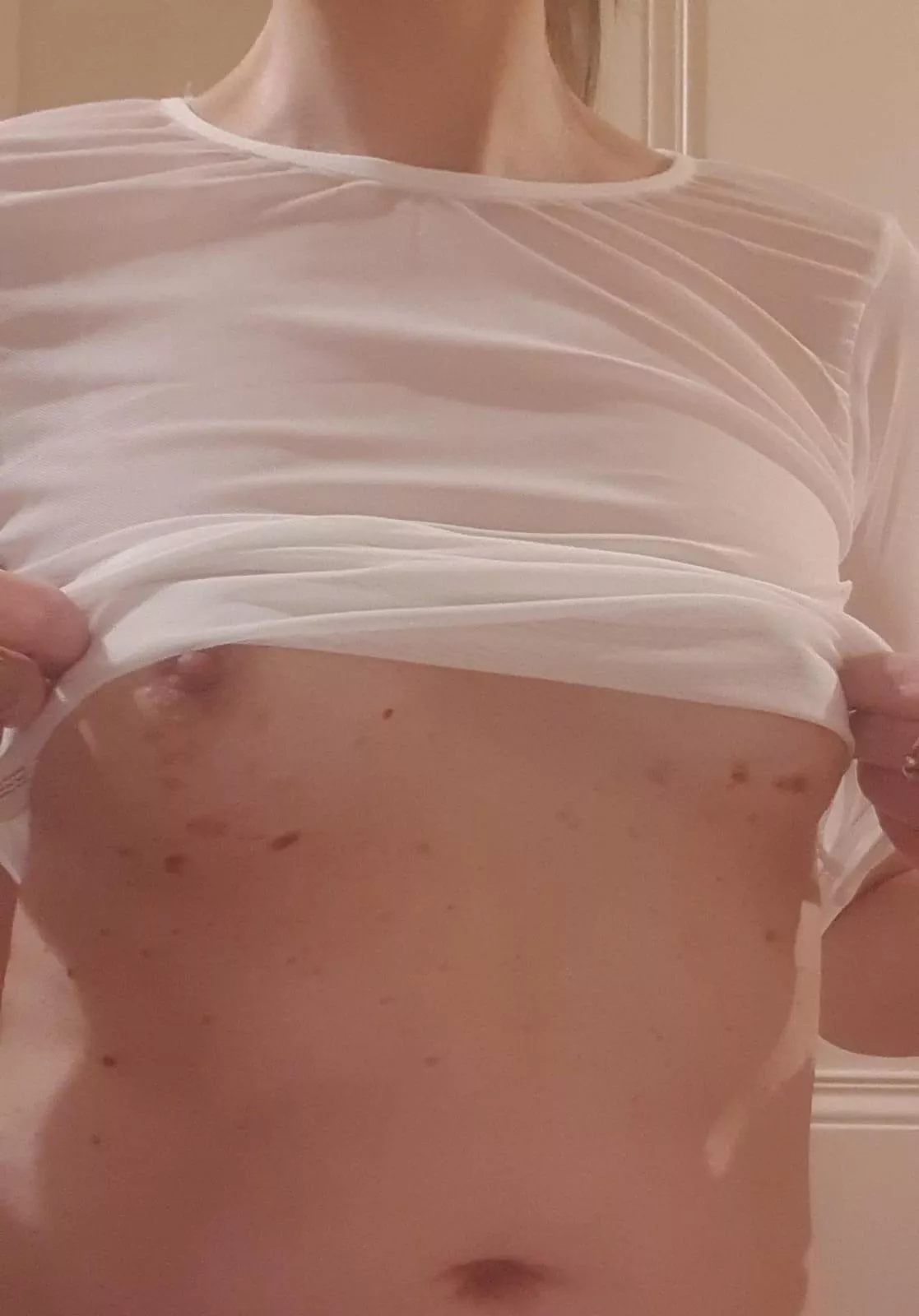 Ni bra required.... posted by Livid_Ad8251