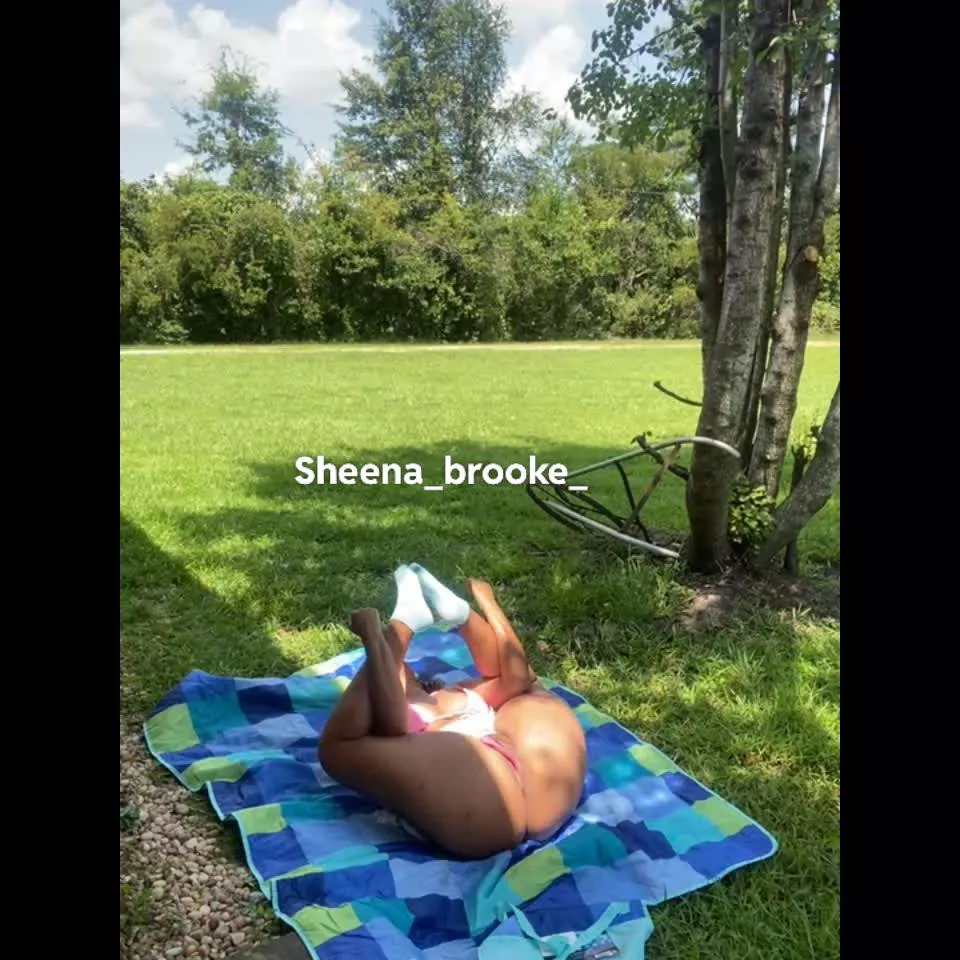 Pussy out  yoga  posted by SHEENA_BROOKE_