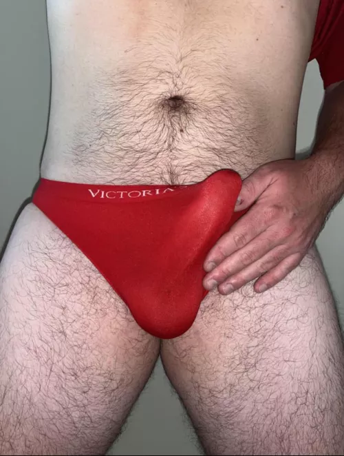 Red is sexy, right?  by MRspeedy0903