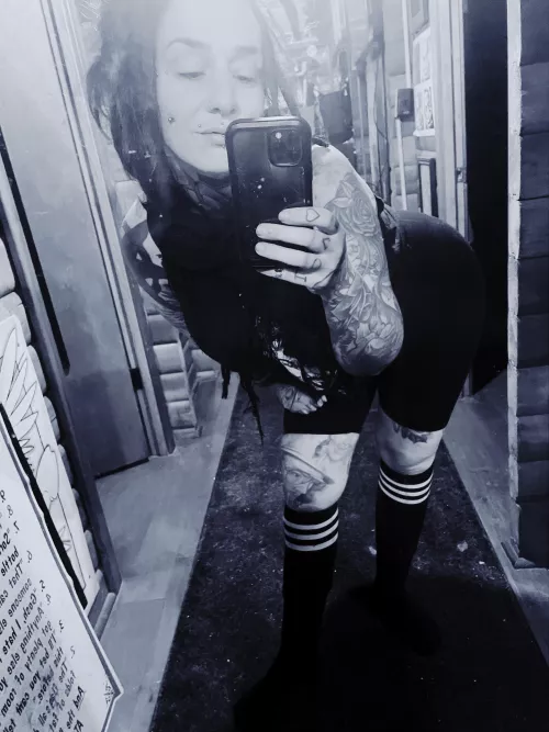 sooooooo incredibly excited for shorts weather <3 so much so i had to share. lol by xxx_lenore